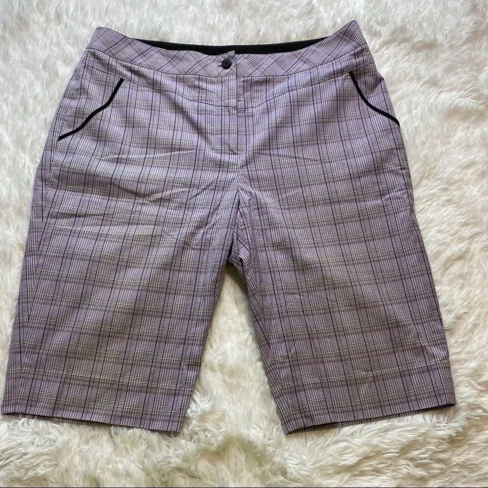 Cutter and Buck Women’s Purple Plaid Golf Shorts Size 8